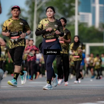 Runner Photo 6760471