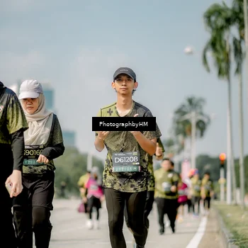 Runner Photo 6760472