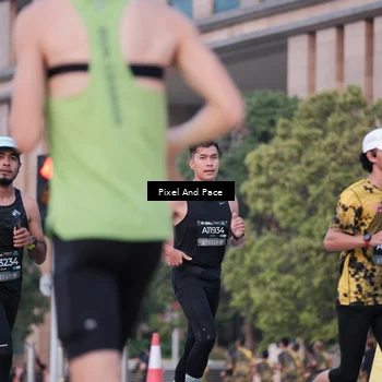 Runner Photo 6760479