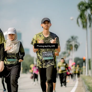 Runner Photo 6760483