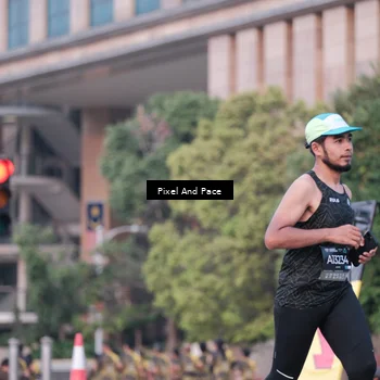 Runner Photo 6760485