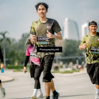 Runner Photo 6760498