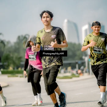Runner Photo 6760499