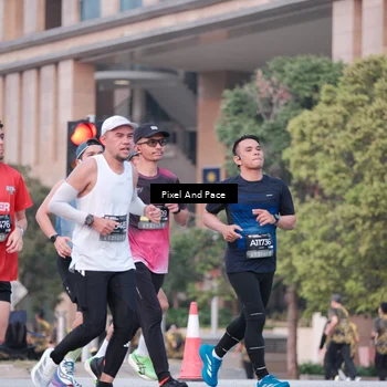 Runner Photo 6760503