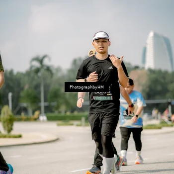 Runner Photo 6760504