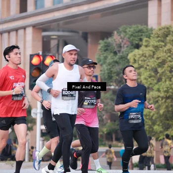 Runner Photo 6760506