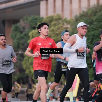 Runner Photo 6760508