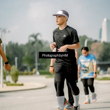 Runner Photo 6760521