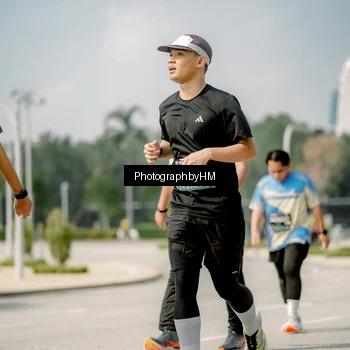 Runner Photo 6760523