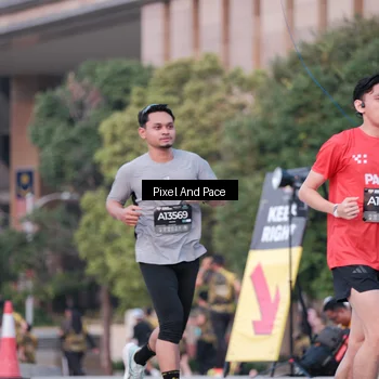 Runner Photo 6760524