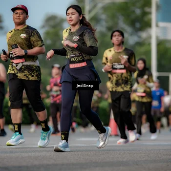 Runner Photo 6760536