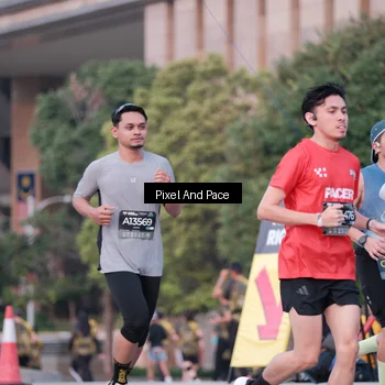 Runner Photo 6760543