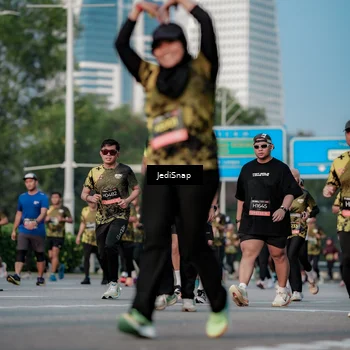 Runner Photo 6760603