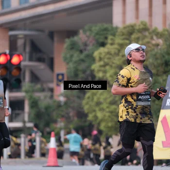 Runner Photo 6760610