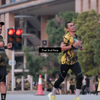 Runner Photo 6760636