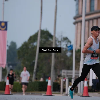 Runner Photo 6760641