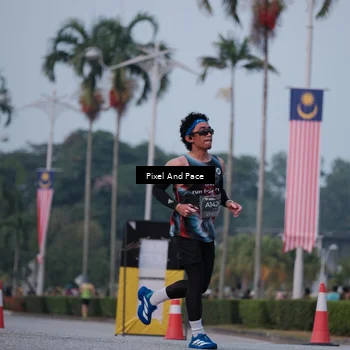 Runner Photo 6760652