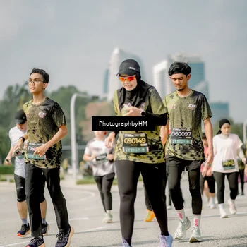 Runner Photo 6760663