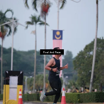 Runner Photo 6760670