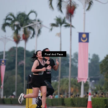 Runner Photo 6760671