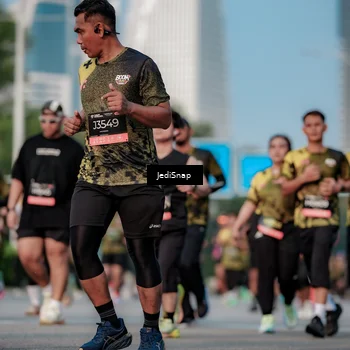Runner Photo 6760672