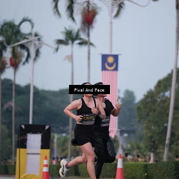 Runner Photo 6760679