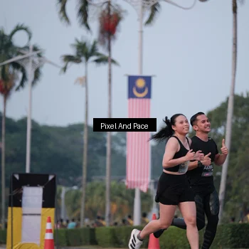Runner Photo 6760687