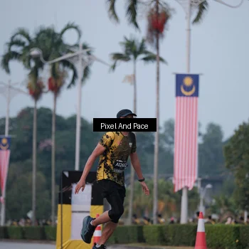Runner Photo 6760691
