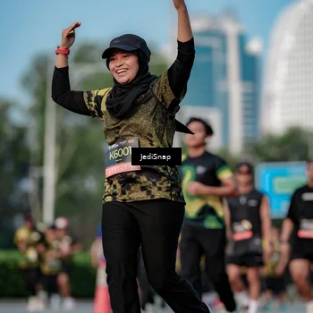 Runner Photo 6760719