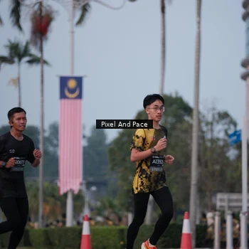 Runner Photo 6760729