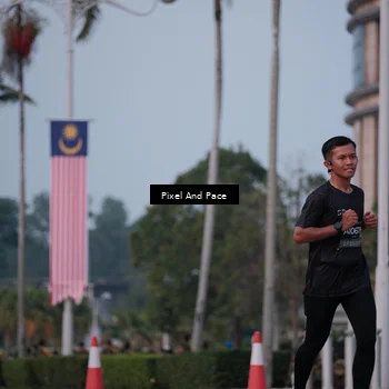 Runner Photo 6760739