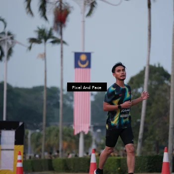 Runner Photo 6760741