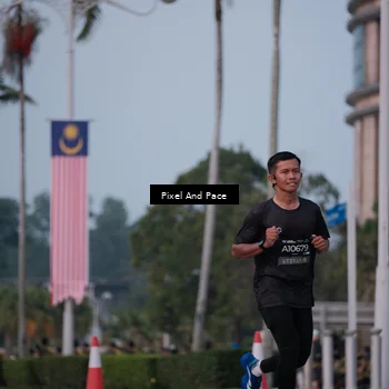 Runner Photo 6760743