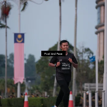 Runner Photo 6760745