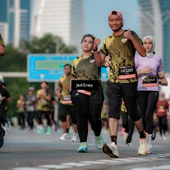 Runner Photo 6760746