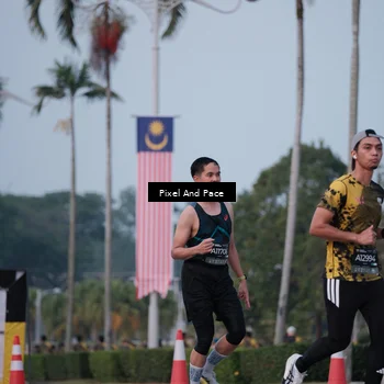 Runner Photo 6760779