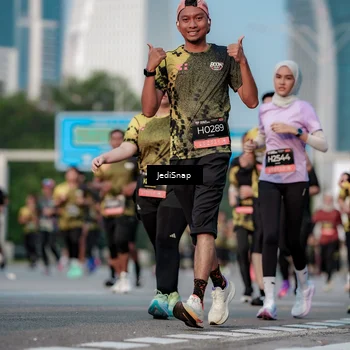 Runner Photo 6760780