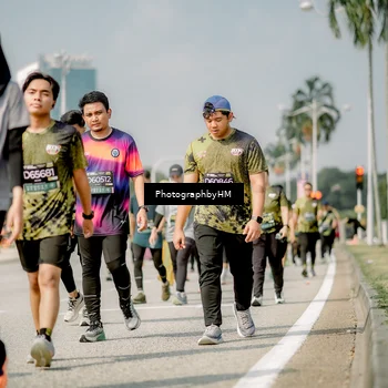 Runner Photo 6760781