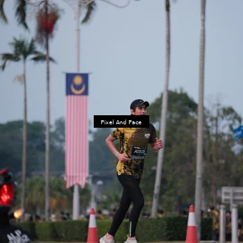 Runner Photo 6760783