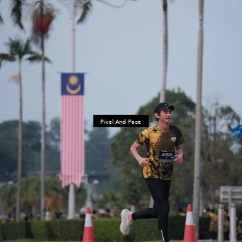 Runner Photo 6760786