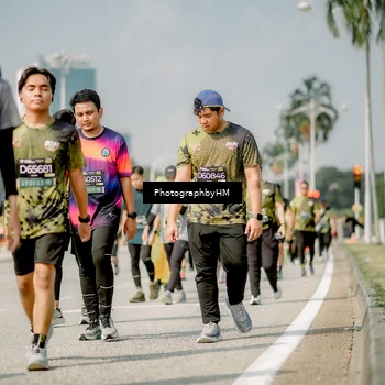 Runner Photo 6760790