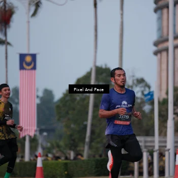 Runner Photo 6760796