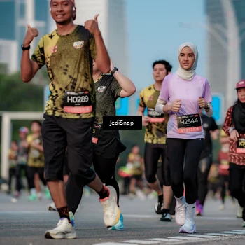 Runner Photo 6760808