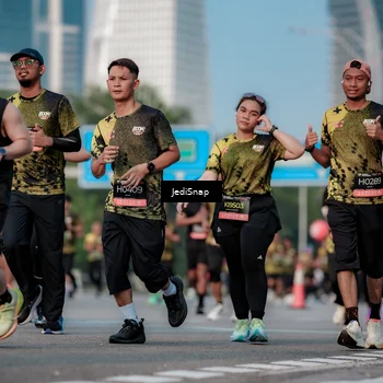 Runner Photo 6760813