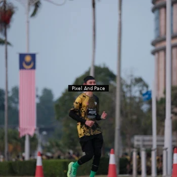 Runner Photo 6760814