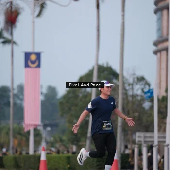 Runner Photo 6760820
