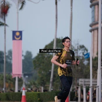 Runner Photo 6760821