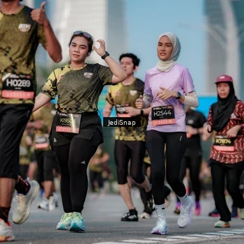 Runner Photo 6760847