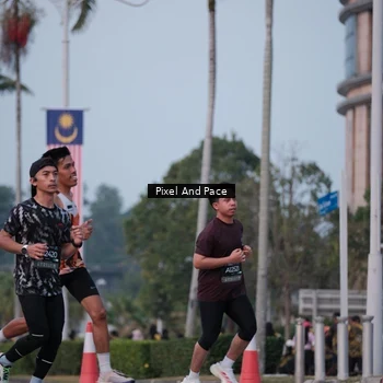 Runner Photo 6760851