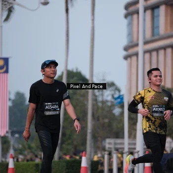 Runner Photo 6760880